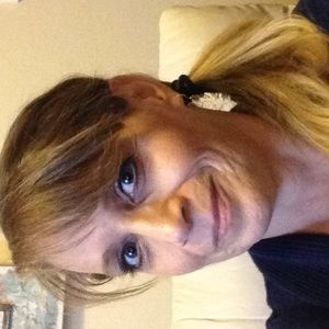 Meet your Posher, Shawna